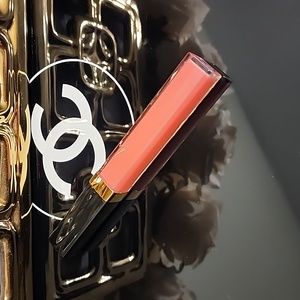 Chanel Rouge Coco Gloss